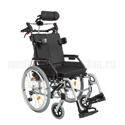 Кресло-коляска для инвалидов Ortonica Comfort 200 вид сбоку