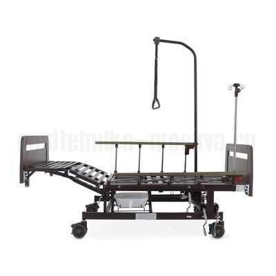 Кровать медицинская функциональная Med-Mos механическая Е-45A спинки ЛДСП с туалетным устройством, боковым переворачиванием, и функцией «кардиокресло» в разложенном виде