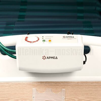 Крючки для крепления на стенке кровати