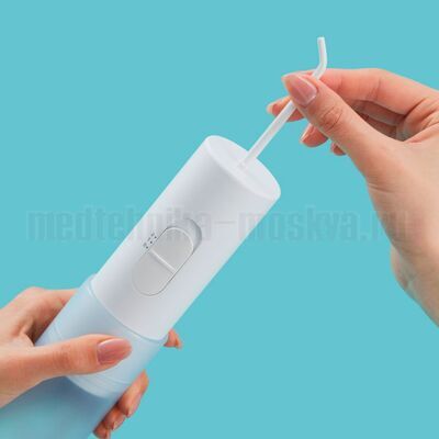 Поворот насадки регулирует угол и меняет направление воды без необходимости перехвата ручки